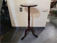 Bombay Co. Table. 28x12. Dent on edge of top.
