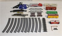 Santa Fe Toy Train Cars & Tracks