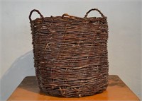 Woven Contemporary Round Basket w/ Lid
