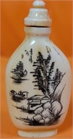 J - BLUE & WHITE CHINESE SNUFF BOTTLE (A241)