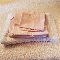 King Sheet Set & Cotton Blanket