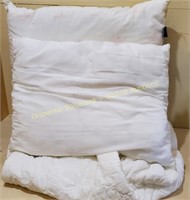 Twin Mattress Cover & 2 Pillows + Tote