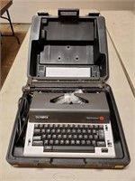 Olympia Report Electric Typewriter w/ Case