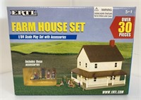 1/64 Ertl Farm House Set