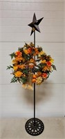 Star Wreath Holder w/ Wreath