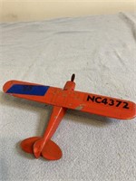 Hubley NC4372 Metal toy airplane