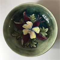 MOORCROFT 9 INCH BOWL GREEN GROUND