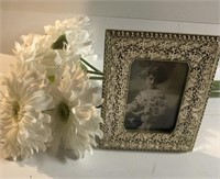 Silver Colored 4x6 Ornate Frame with Tall 30'