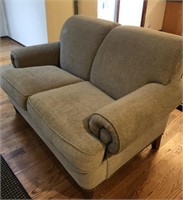 Flex Steel Beige Upholstered Love Seat