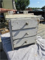 Small White 3-Drawer Chest