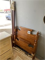 TWIN CANOPY BED W/FRAME