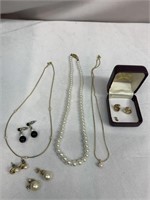 Genuine and faux Pearl jewelry - WA
