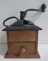 (GA) Vintage Cast Iron/Wooden Coffee Grinder