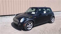 2005 Mini Cooper Hatchback Car,