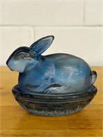 Vintage L E Smith Blue Bunny On A Basket
