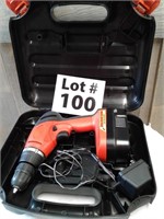 Black & Decker drill comes with battery charger
