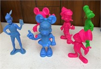 12-Plastic Disney Figurines