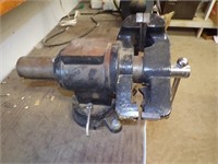 5inch Adjustable Bench Vise w/Pipe clamp