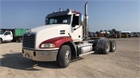 2006 Mack CXN613 Day Cab Truck Tractor,