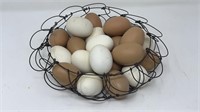 Collapsable Egg Basket w Eggs