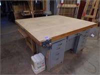 Wood workers bench w/2 wood vises