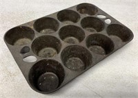Griswold Cast Iron Muffin Tin,#10