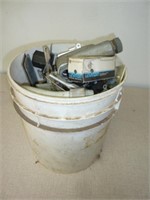 BUCKET OF MISC ELECTRICAL