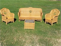 4-Piece Rattan Patio Set in Excellent Condition