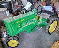 John Deere A pedal tractor (great condition)
