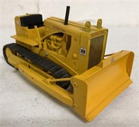 1/16 IH Repainted International Dozer