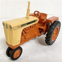 1/16 Case 930 Comfort King Repainted Tractor