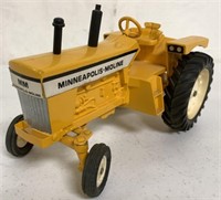 1/16 Minneapolis Moline Repainted Tractor