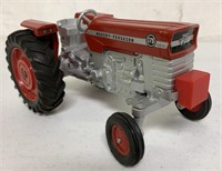 1/16 Massey-Ferguson 175 Repainted Tractor
