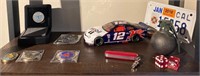 C - MIXED LOT OF COLLECTIBLES (O11)