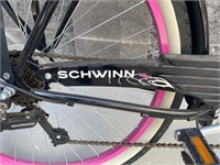 130 - SCHWINN GIRL'S BICYCLE (G1)