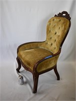 Victorian Tuft Upholstered Side Chair