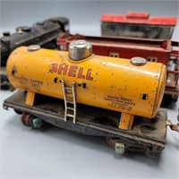 Antique Lionel Trains