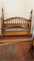 Hooker Furniture Co. Full Size Oak Bed