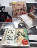 NIP CDs Gwen Stefani, Carrie Underwood, Blake