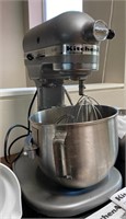 C - KITCHEN AID STAND MIXER (AS IS) (K20)