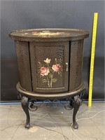 Antiqued Oval Cabinet Metal Queen Anne Legs