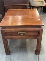 Thomasville Lamp End Table