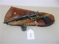 Colt Peacemaker .22 Pistol w/Case