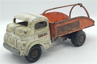 Vintage Structo Toys Toyland Garage Tow Truck
