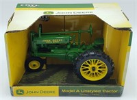 1/16 Ertl John Deere Model A Unstyled Tractor