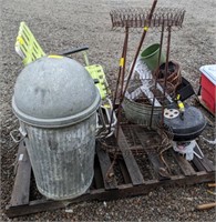 (H) Pallet Of Folding Lawn Chairs, Plant Holders,