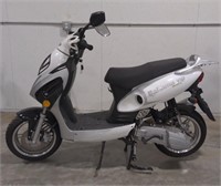 (S) 2021 Vitacci BAHAMA 50cc (QT-6) Scooter, 4