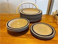 13 pieces anchor hocking dishes