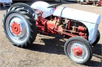 Ford 2N "Project/Parts" Tractor (non operable)