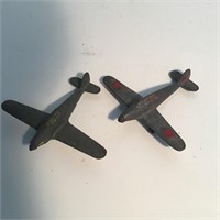 2 LONDON TOY HAWKER HURRICANE TOY FIGHTER PLANES